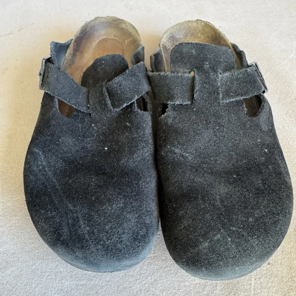 Size 37/W6 - Unisex Birkenstock Boston Soft Footbed Black